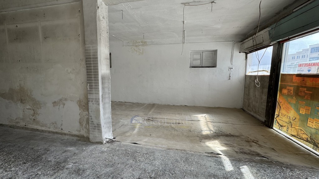 Store 80 sqm for rent, Messinia, Kalamata
