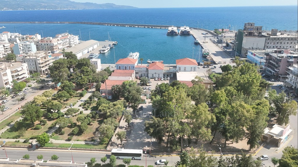 Κατάστημα 84,50 τ.μ. για πώληση, Μεσσηνία, Καλαμάτα