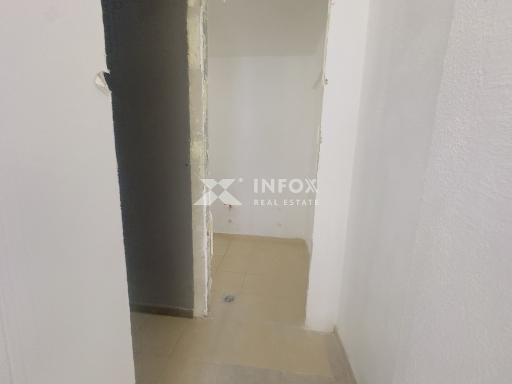 Store 77 sqm for rent, Kavala Center