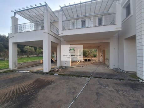 Κατάστημα 135 τ.μ. πρός ενοικίαση