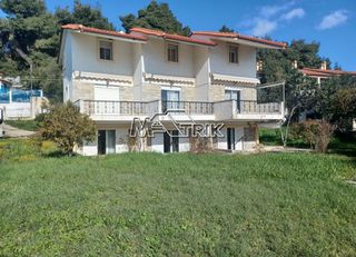 Συγκρότημα διαμερισμάτων 180 τ.μ. για πώληση