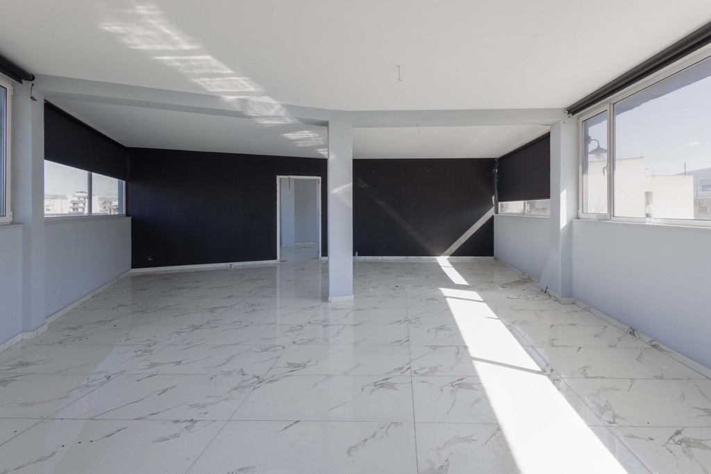 Επιχειρηματικό κτίριο 1.340 τ.μ. πρός ενοικίαση, Αθήνα - Κέντρο, Γκάζι - Μεταξουργείο - Βοτανικός