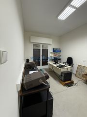 Office 75 sqm for rent