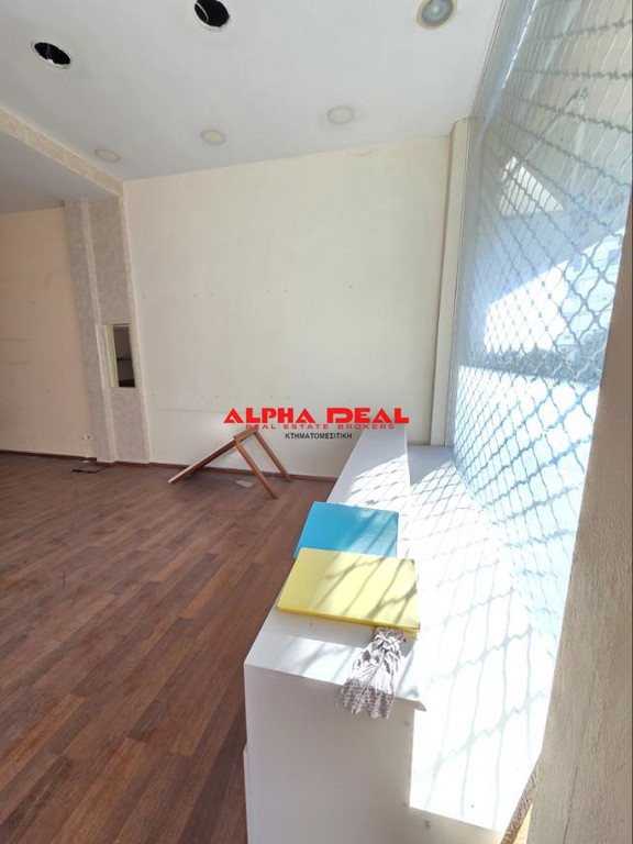Κατάστημα 60 τ.μ. πρός ενοικίαση, Πειραιάς - Προάστια, Κερατσίνι