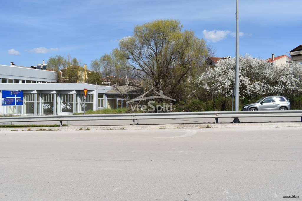 Κατάστημα 170 τ.μ. προς ενοικίαση, Κέντρο Ιωαννίνων