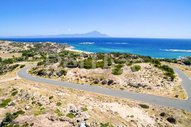 Land plot 500 sqm for sale, Chalkidiki, Toroni