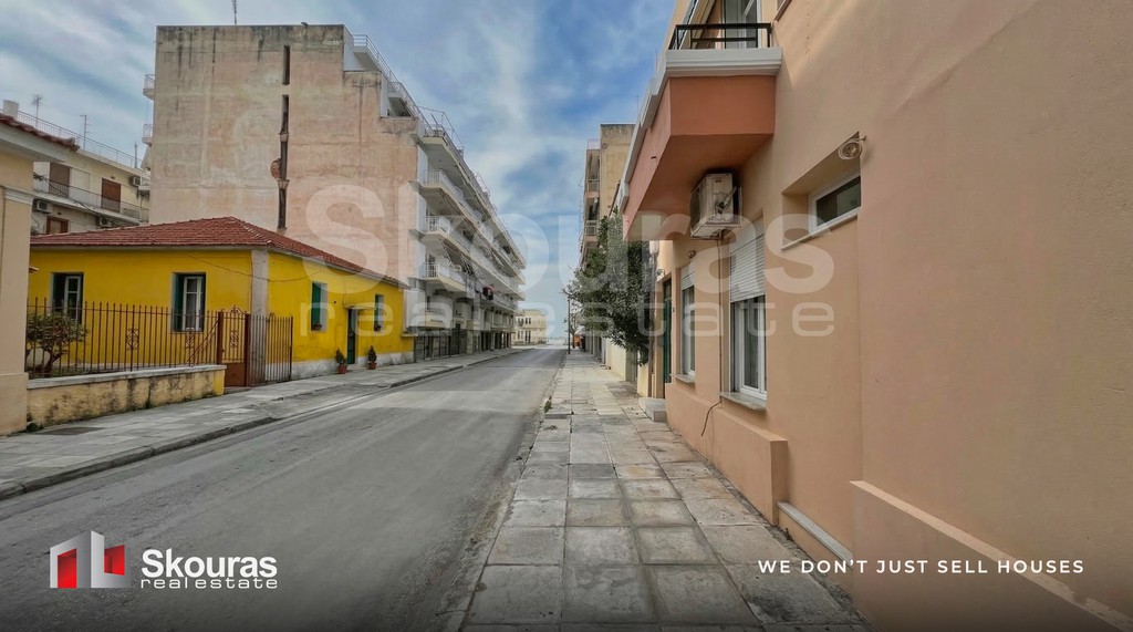 Κατάστημα 28 τ.μ. προς πώληση, Κόρινθος