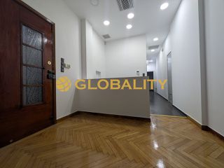 Office 130 sqm for rent