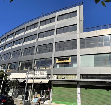 Building 2.300 sqm for sale