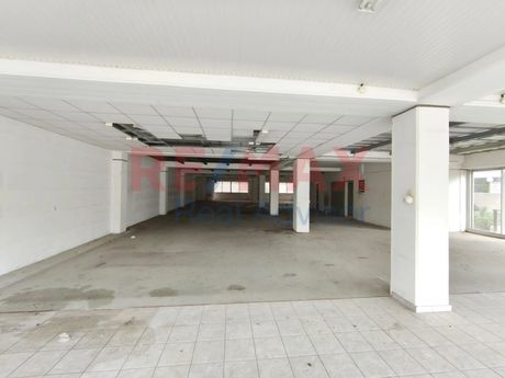 Επιχειρηματικό κτίριο 1.876 τ.μ. για ενοικίαση