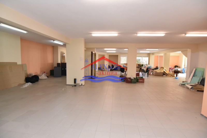 Κατάστημα 240 τ.μ. προς ενοικίαση, Νέα Χιλή