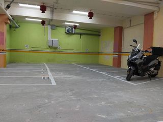 Θέσεις στάθμευσης Μοτοσικλετών με το μήνα-thumb-6