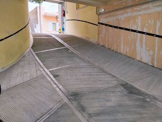 Θέσεις στάθμευσης Μοτοσικλετών με το μήνα-thumb-7