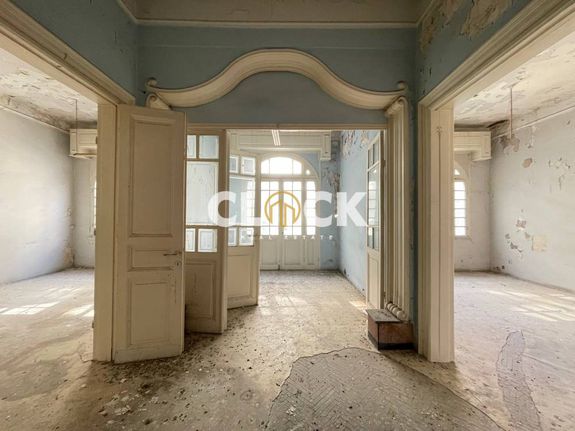 Business bulding 700 sqm for sale, Thessaloniki - Center, Lefkos Pirgos