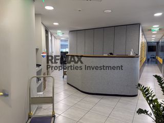 Office 710 sqm for rent