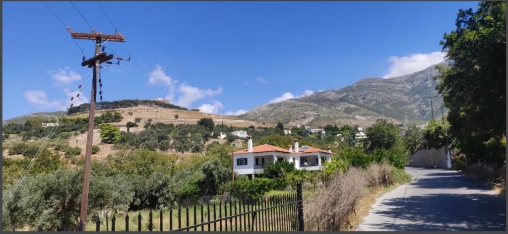 Οικόπεδο 3.300 τ.μ. προς πώληση, Μύλοι Καρύστου