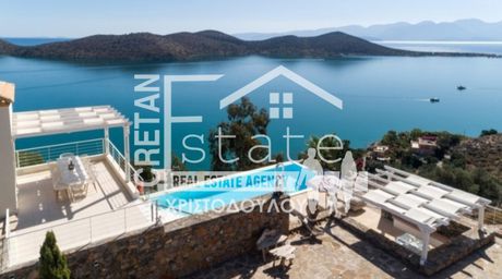 Villa 212 sqm for sale