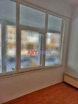 Γραφείο 18 τ.μ. πρός ενοικίαση
