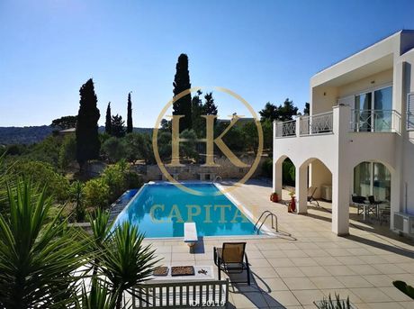 Detached home 274 sqm for sale
