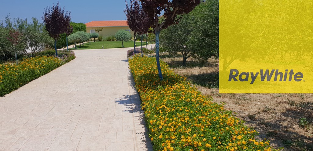 Βίλλα 530 τ.μ. πρός πώληση, Κορινθία, Σικυώνα