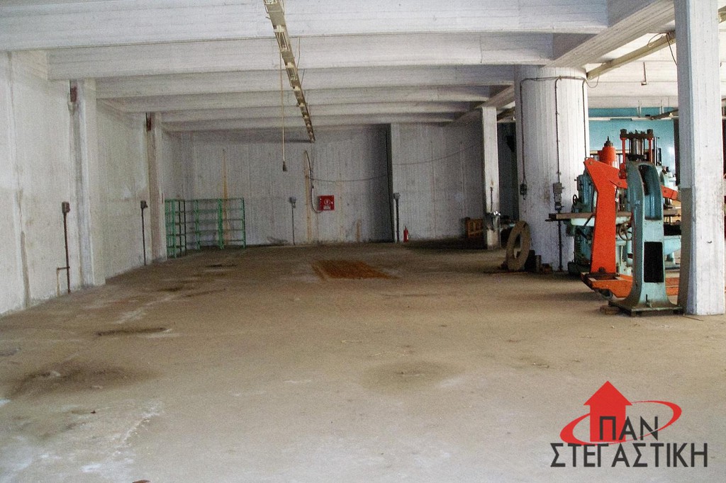 Επιχειρηματικό κτίριο 2.560 τ.μ. πρός πώληση, Αθήνα - Δυτικά Προάστια, Μεταμόρφωση