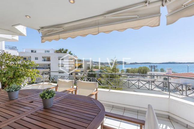 Apartment 145 sqm for rent, Athens - South, Voula