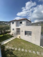 Μεζονέτα 300 τ.μ. για πώληση