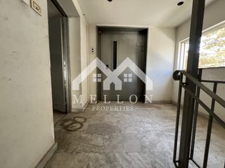 Business bulding 1.876 sqm for sale