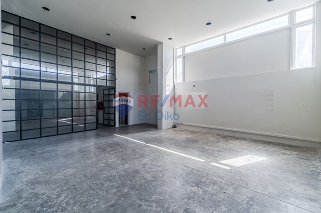 Business bulding 1.030 sqm for rent, Athens - West, Metamorfosi