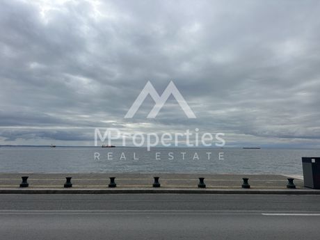 Κατάστημα 410 τ.μ. προς πώληση