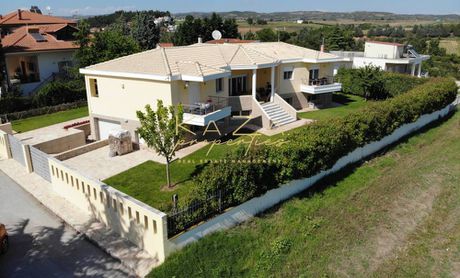 Μονοκατοικία 430 τ.μ. προς πώληση
