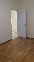 Διαμέρισμα 70 τ.μ. για πώληση, Πειραιάς, Καστέλλα-thumb-1
