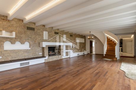 Maisonette 400 sqm for rent