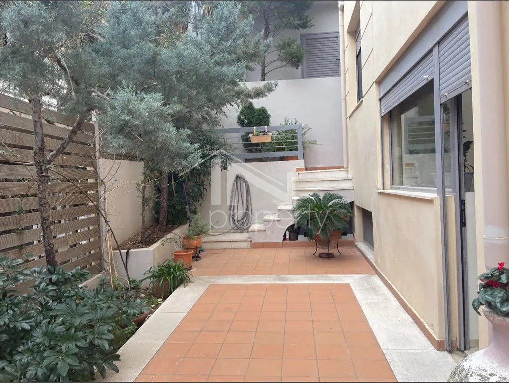 Μεζονέτα 225 τ.μ. προς ενοικίαση, Βούλα