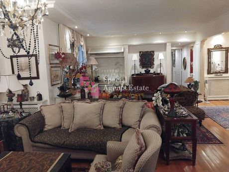 Loft 230 τ.μ. για πώληση