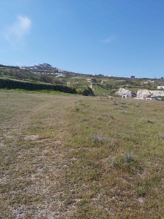 Αγροτεμάχια 4.079 τ.μ. προς πώληση, Θήρα