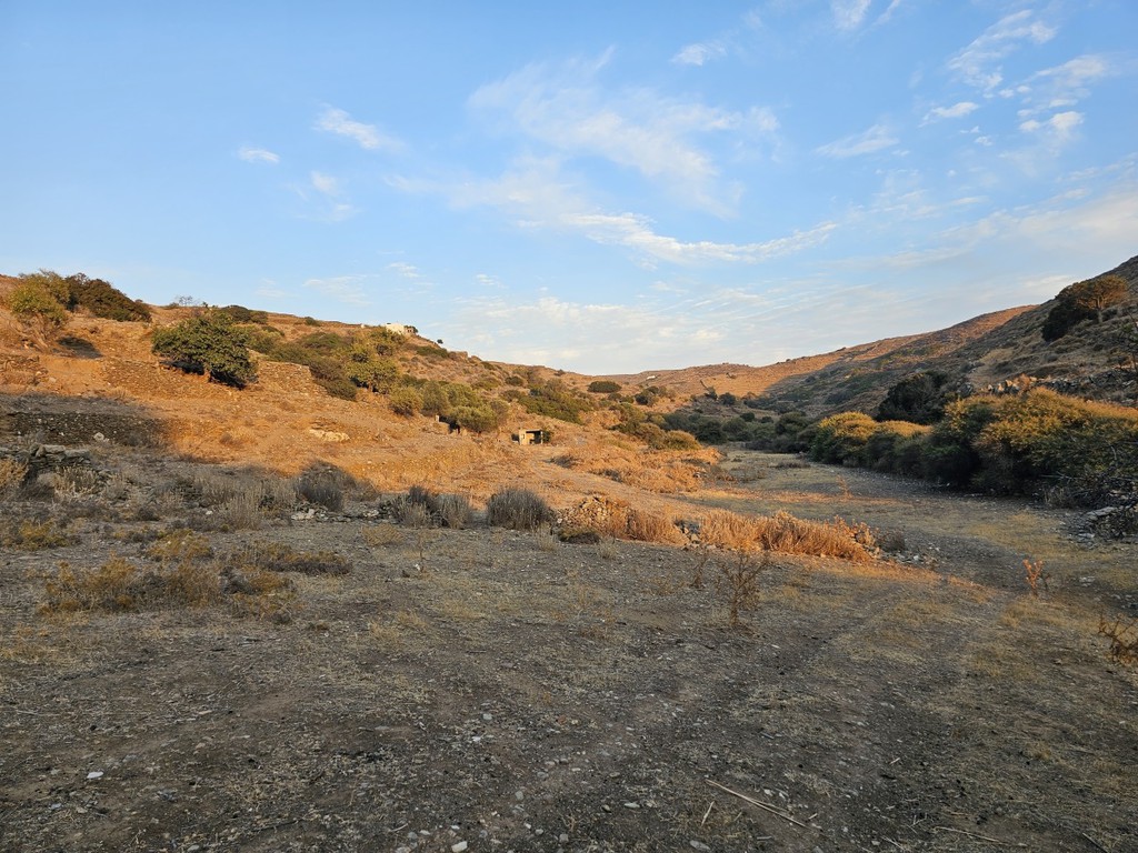 Αγροτεμάχια 44.307 τ.μ. προς πώληση, Χώρα Κύθνου