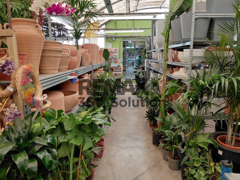 Επιχείρηση 1.700 τ.μ. πρός πώληση, Αθήνα - Ανατολικά Προάστια, Γέρακας