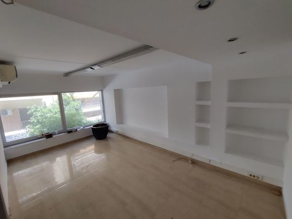 Business bulding 154 sqm for rent, Piraeus, Freattida