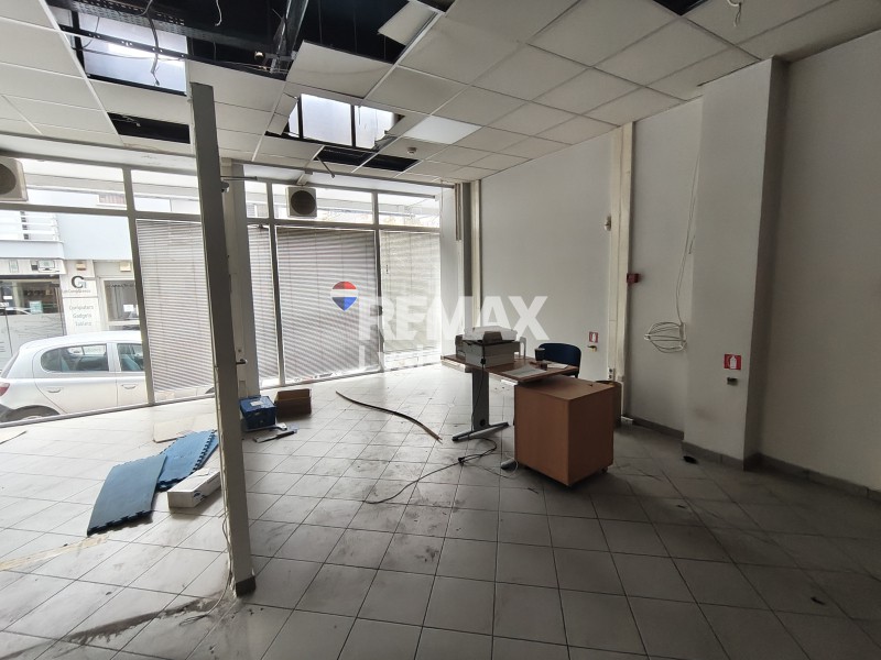 Κατάστημα 221 τ.μ. προς ενοικίαση, Κάτω Δάφνη Αττικής