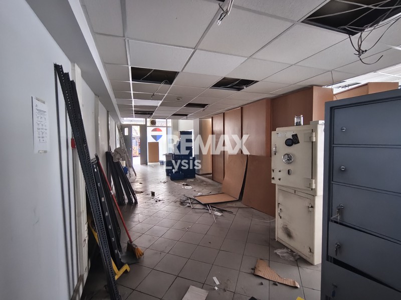 Κατάστημα 221 τ.μ. προς ενοικίαση, Κάτω Δάφνη Αττικής