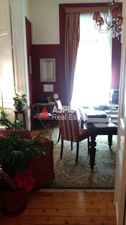 Γραφείο 130 τ.μ. πρός ενοικίαση, Αθήνα - Κέντρο, Εξάρχεια - Νεάπολη