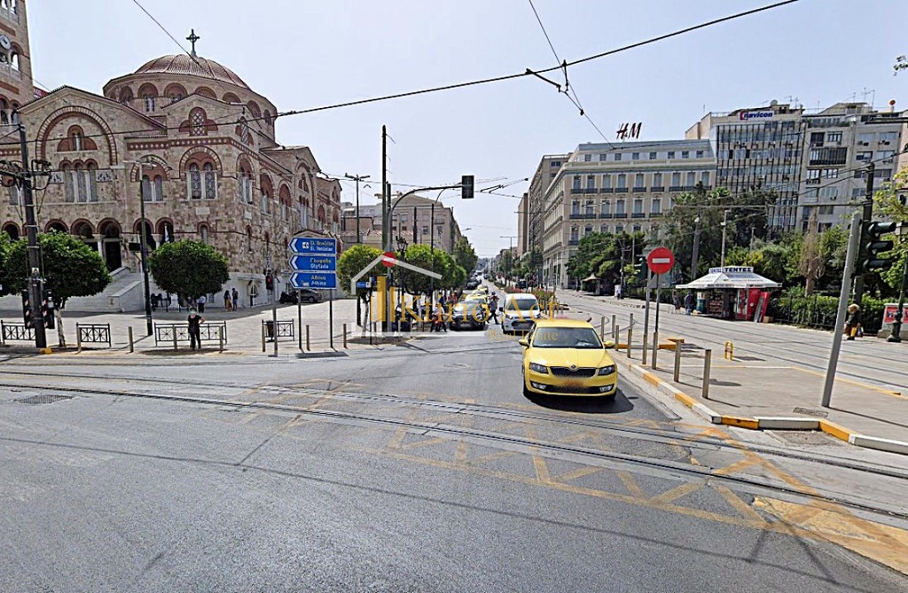 Κατάστημα 260 τ.μ. προς ενοικίαση, Κέντρο Πειραιά