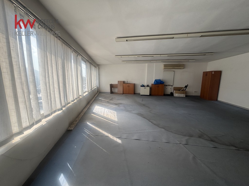 Επιχειρηματικό κτίριο 219 τ.μ. προς ενοικίαση, Άγιος Δημήτριος Αττικής