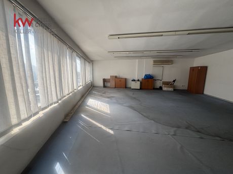 Επιχειρηματικό κτίριο 219 τ.μ. προς ενοικίαση