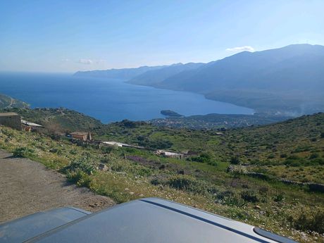 Αγροτεμάχια 26.000 τ.μ. προς πώληση