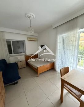 Building 800 sqm for sale