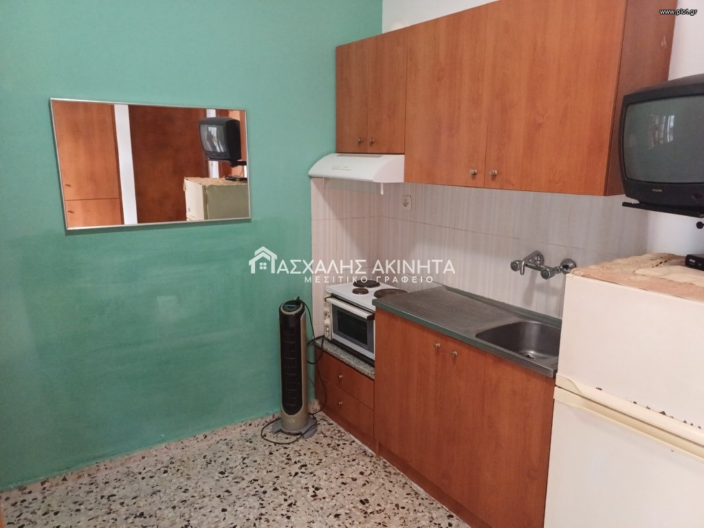 Studio / γκαρσονιέρα 20 τ.μ. προς ενοικίαση, Τρία Πεύκα