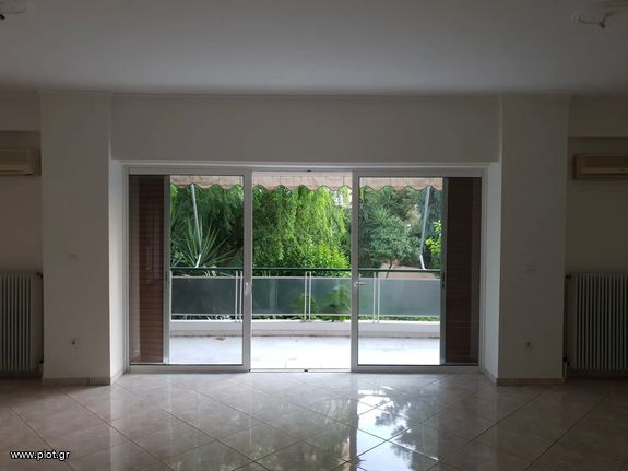 Apartment 120 sqm for rent, Athens - South, Alimos