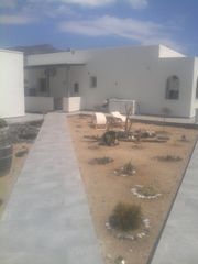 Studio / γκαρσονιέρα 30 τ.μ. για ενοικίαση, Κυκλάδες, Σαντορίνη-thumb-1